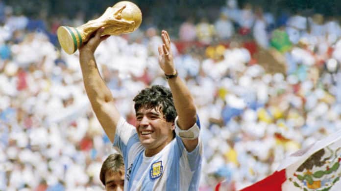 Falleció a sus 60 años, Diego Armando Maradona