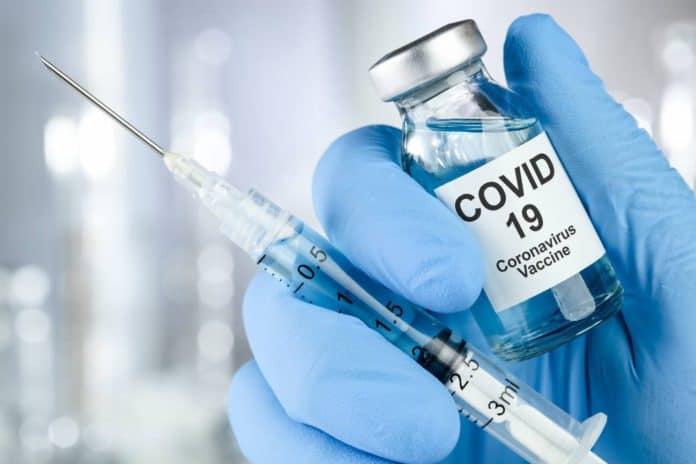 Vacuna contra el COVID-19 no significaría el fin de la pandemia