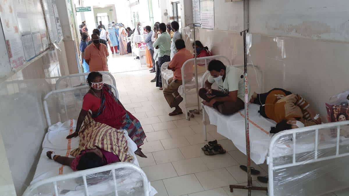 Nueva enfermedad en India, 300 personas han sido hospitalizadas Radio